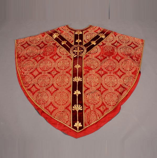 Vintage Church of England Priest's Chasuble: Vintage Church of England Priest's Embroidered Chasuble {Dimensions 48 x 53 inches}