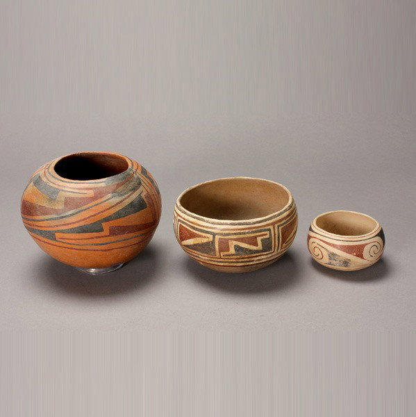 3 casas grandes paquime bowls: Three CASAS GRANDES Paquime type painted ceramic vessels. Largest height 8 inches. In good condition. Provenance: the estate of William Knepper, Annapolis, MD & Berkeley, CA.