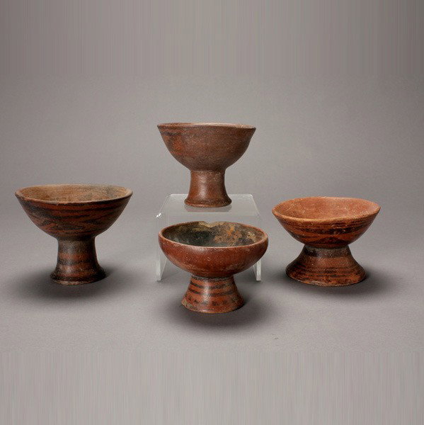 4 pre-columbian bowls carchi narino: Four (4) CARCHI or Narino pedestal bowls. Height of one 5 inches, In good condition. Provenance: the estate of William Knepper, Annapolis, MD & Berkeley, CA.