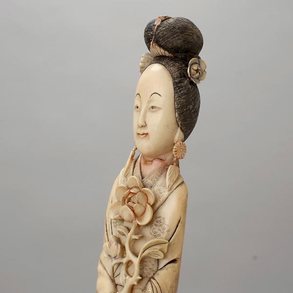 A Standing Ivory Beauty*, 19th Century - 4