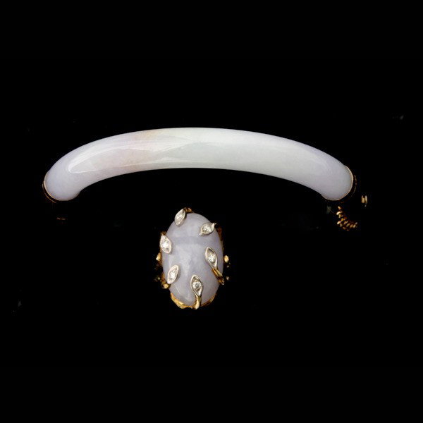 COLLECTION OF JADE, DIAMOND, 14K Y/G JEWELRY.: COLLECTION OF JADE, DIAMOND, 14K YELLOW GOLD JEWELRY. Including one jadeite 14k yellow gold hinged bangle together with a jadeite, diamond, 14k yellow gold ring, size 8. 39.4 dwts
