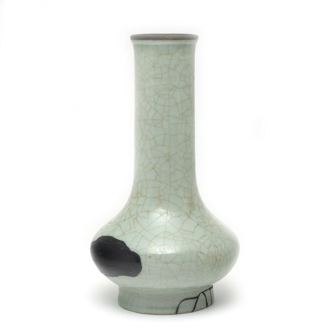 Chinese Rare Longquan Guan-Type Vase (1 of 4)