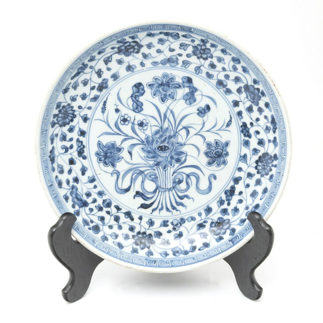A Chinese Blue and White Porcelain 'Lotus' Plate (1 of 3)