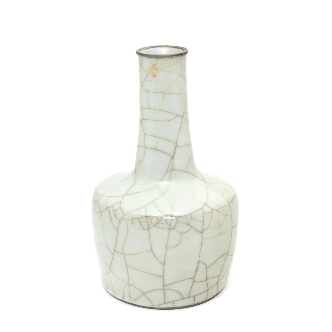 Chinese Longquan Guan-Type Mallet Vase (1 of 3)