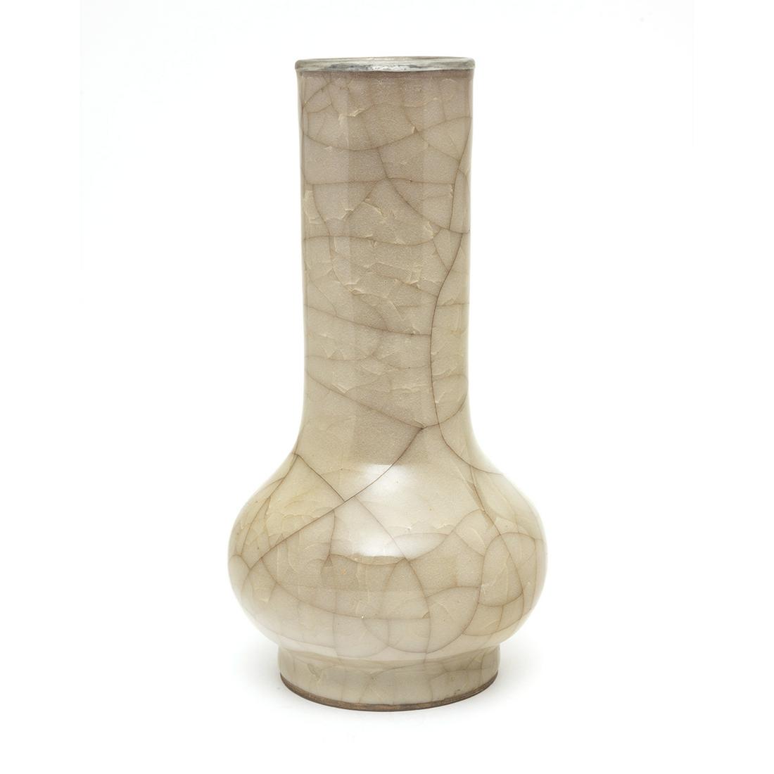 Chinese Rare Guan-Type 'Ice-Crackle' Vase (1 of 4)