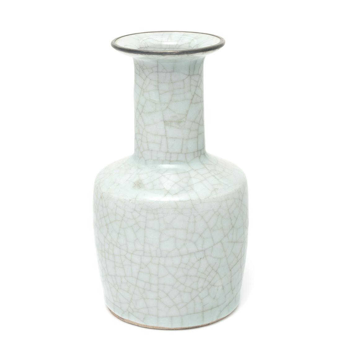 Chinese Longquan Guan-Type Mallet Vase (1 of 3)