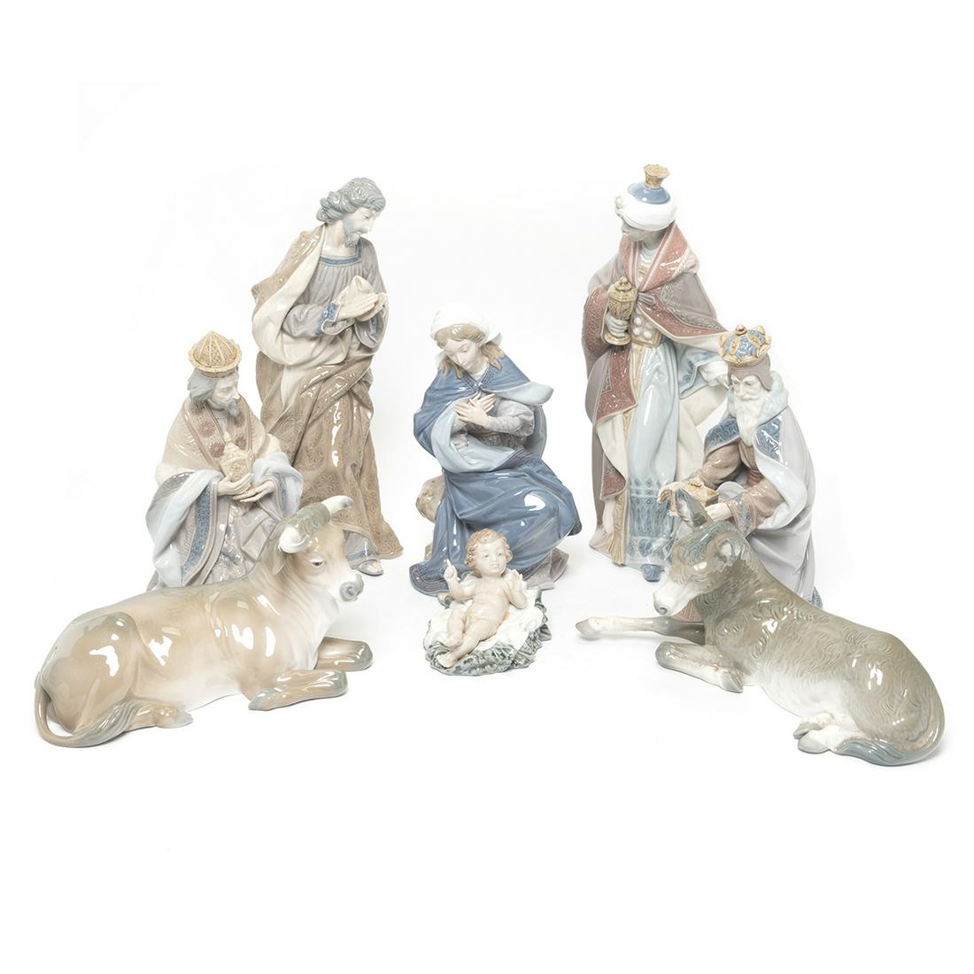 Lladro Eight Piece Nativity Set with Boxes (1 of 2)