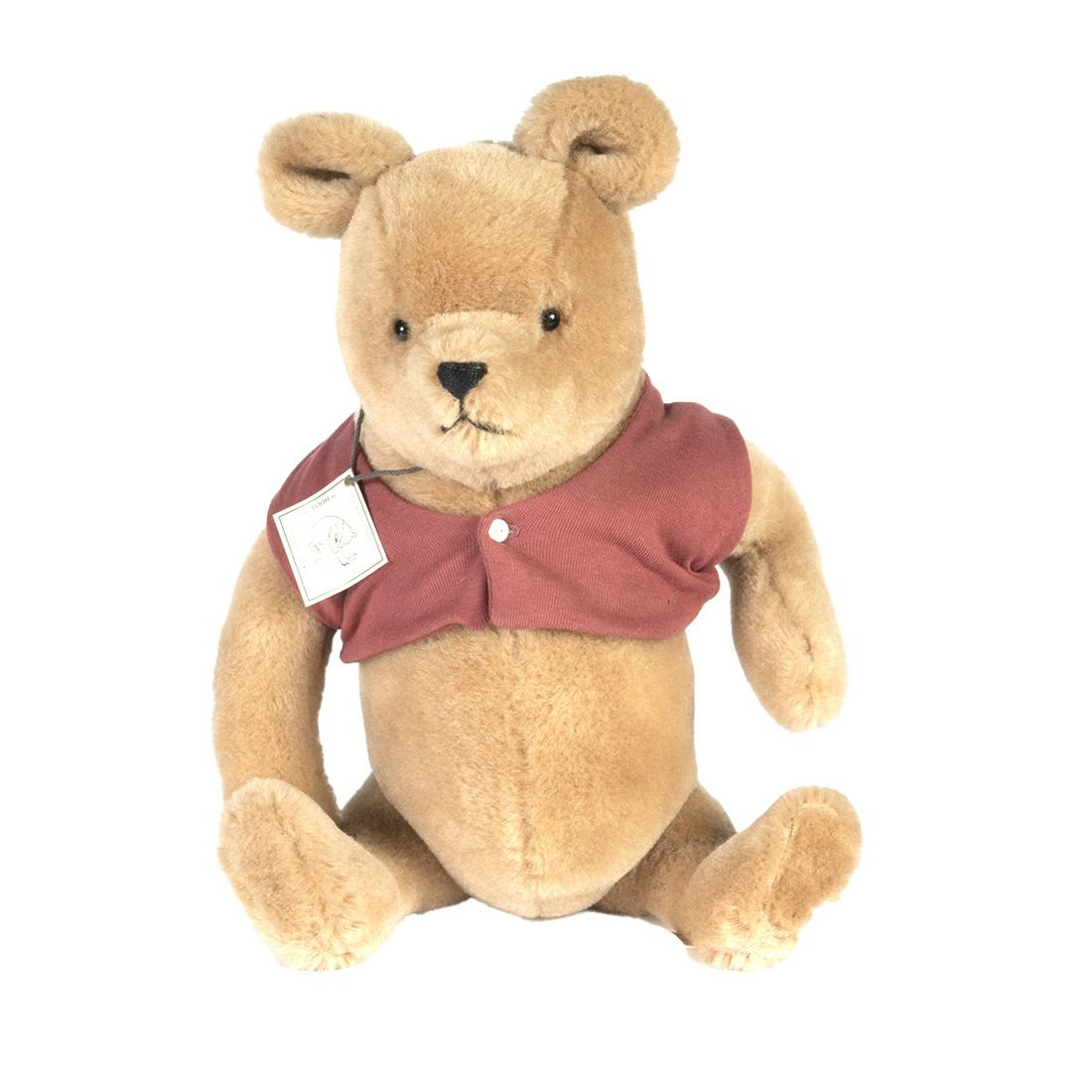 R. John Wright Winnie the Pooh Doll with Box: R. John Wright Winnie the Pooh Doll with Box. R. John Wright labels to box and bear throughout. {Approximate dimensions: 19 1/2 inches high.}. Condition: Very light wear overall, one foot with some lo