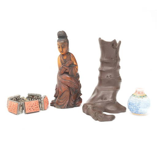 Group Of Chinese Collectables