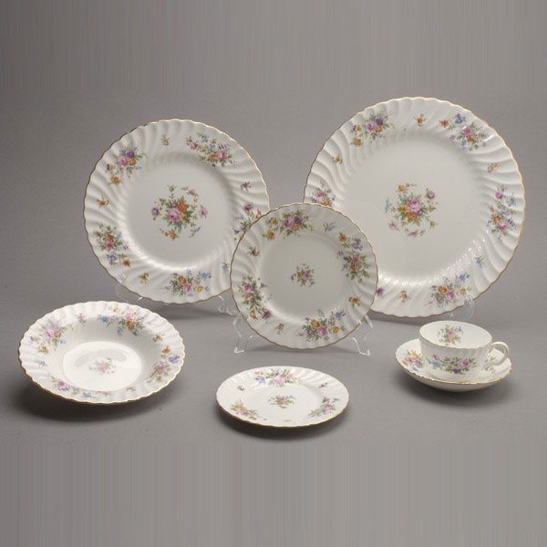 Minton England Dinner Service in the Marlow Patter: Minton England Dinner Service in the Marlow Pattern: twelve dinner plates (diameter 10 3/4 inches); twelve lunch plates (diameter 7 3/4 inches); twelve bowls; twelve bread plates; eleven cups and twel
