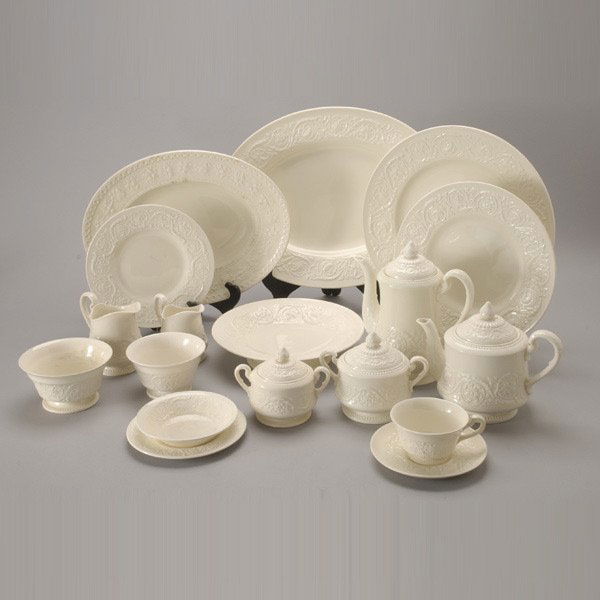 Wedgwood Dinner Service in the Patrician Pattern: Wedgwood Dinner Service in the Patrician Pattern: thirteen dinner plates (diameter 10 1/2 inches); sixteen lunch plates (diameter 8 1/2 inches); twelve bread plates; four fruit bowls; seventeen teacup