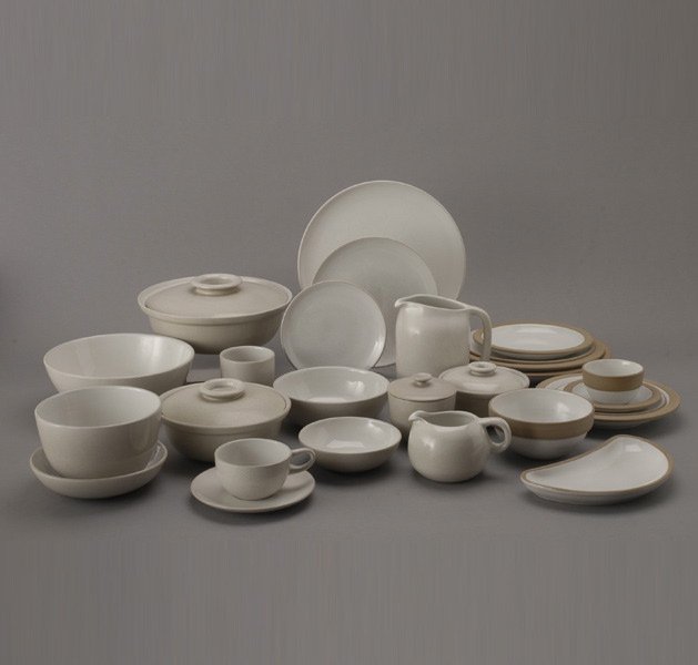 Large Collection of Heath Dinnerware (158): Two Sets of Heath Dinnerware: seven dinner plates (diameter 10 3/4 inches); six salad plates (8 1/4 inches); eight soup bowls; eight fruit bowls; eight bread plates; five various serving bowls; a cove