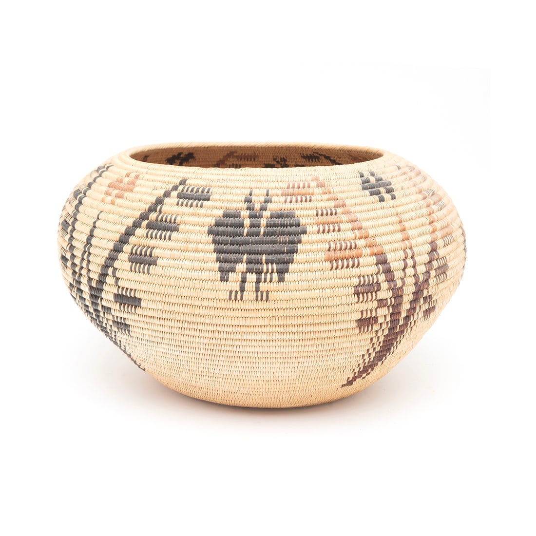 Shoshone or Paiute Basket (1 of 3)