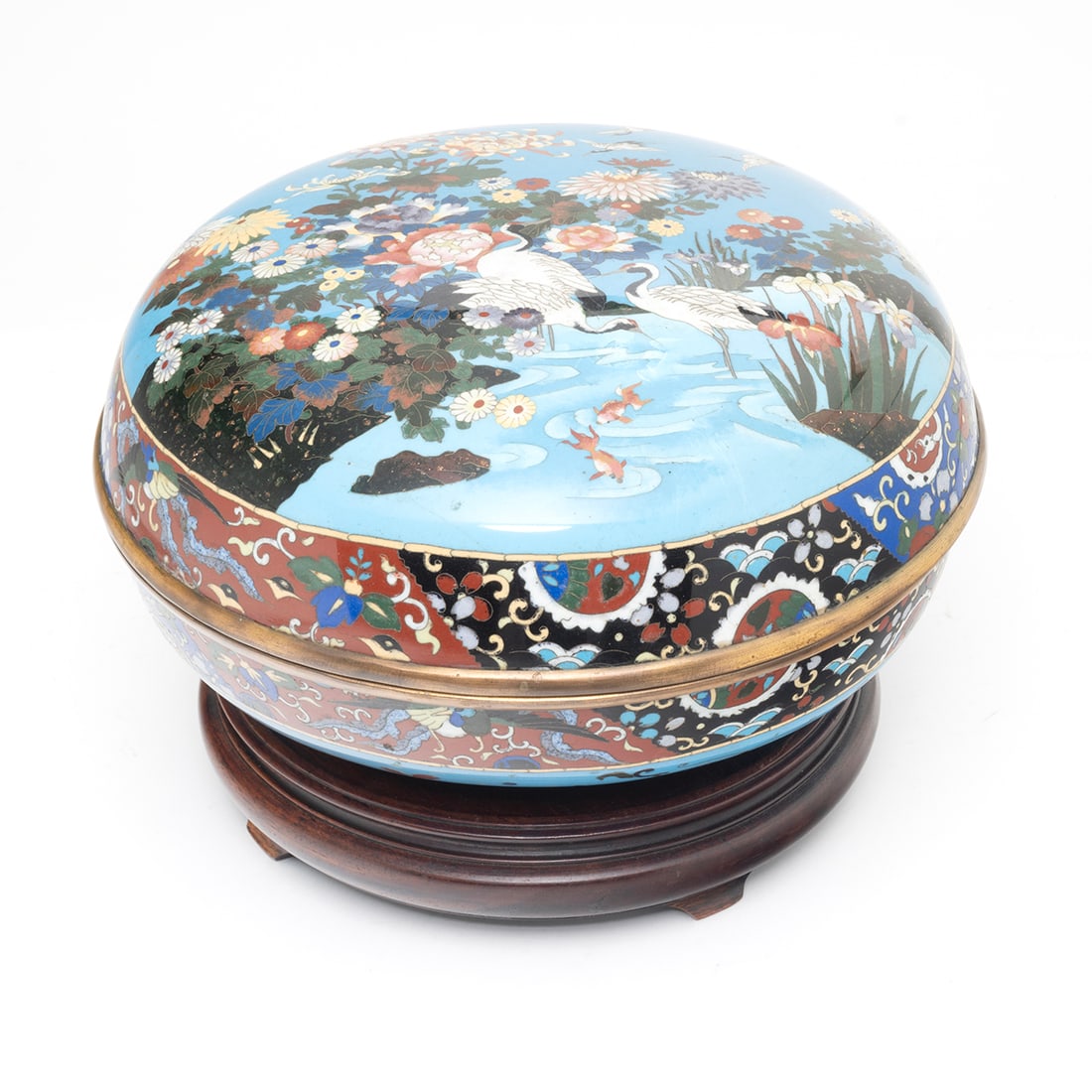 A Chinese Cloisonne Enameled Circular Box and Cover (1 of 4)