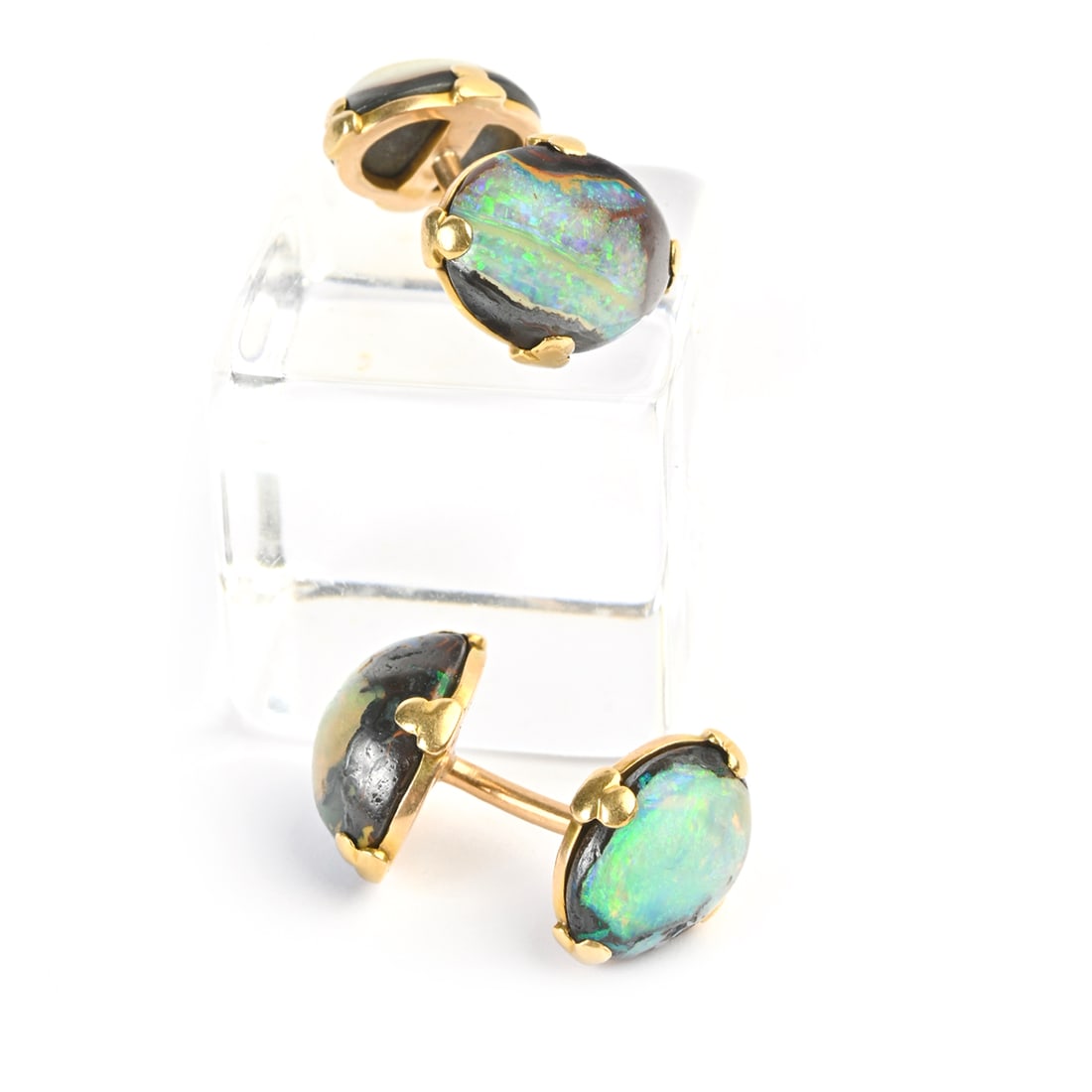 Pair of Boulder Opal, 18k Yellow Gold Cufflinks. (1 of 3)