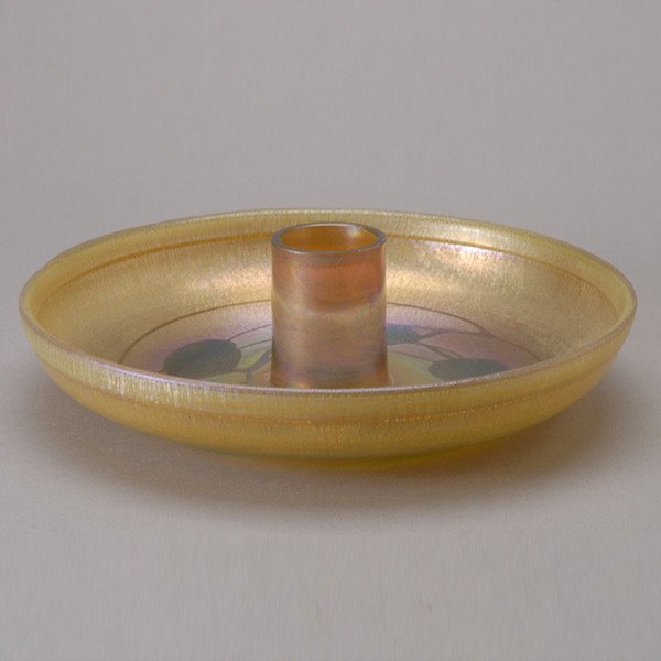 Tiffany Studios Favrile Flower Bowl, Early 20th C: Tiffany Studios Favrile Flower Bowl, Early 20th Century, the interior collar rimmed bowl inlaid with a darker green vine of heart shaped flowers on a gold stretched ground with rose and violet highlig