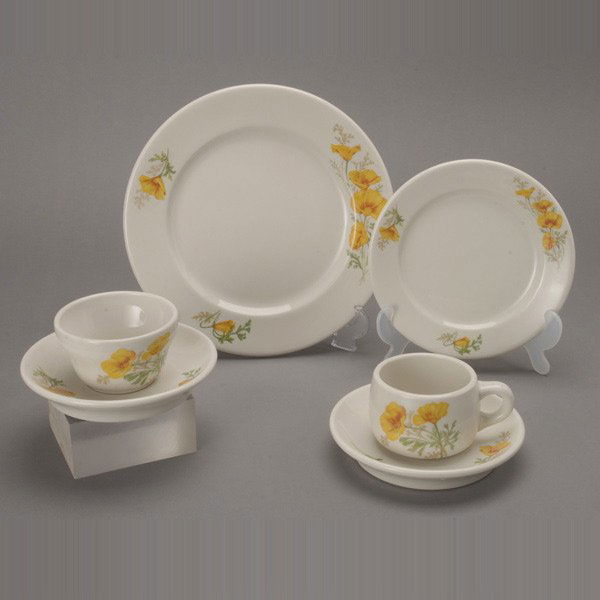 Santa Fe California Poppy Pattern China Dinnerwar: Santa Fe California Poppy Pattern China Dinnerware. Service for eight, including eight dinner plates (diameter 10 inches), eight bread plates (diameter 7 1/4 inches), eight cups with saucers, and eigh