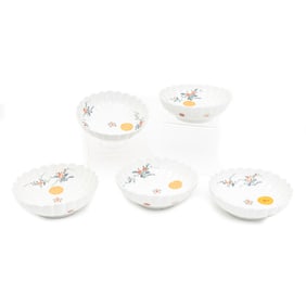 Five Japanese Arita Kakiemon Molded and Painted Bowls