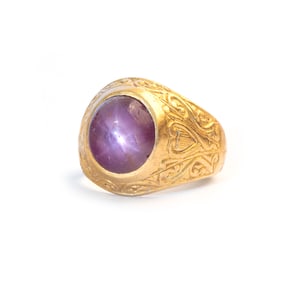 Star Ruby, 22k Yellow Gold Ring.