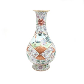 A Chinese Famille Rose Porcelain Vase