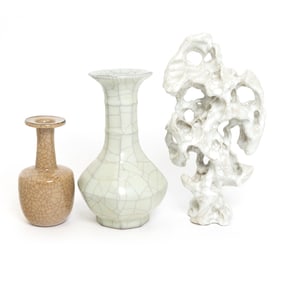 Guan/Ge Porcelain Vases with Scholar's Rock Sculpture