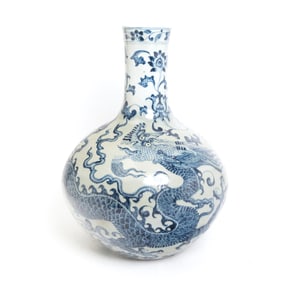Large Chinese Blue and White Porcelain Dragon Vase