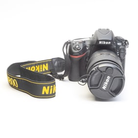 Nikon D800 Camera With Accessories