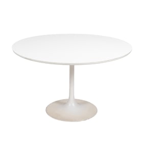 Eero Saarinen for Knoll Style Tulip Table
