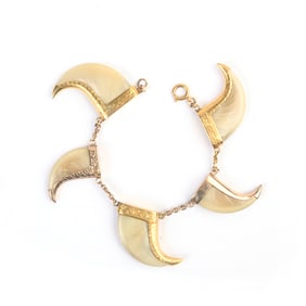 Claw, 9k Yellow Gold Bracelet.