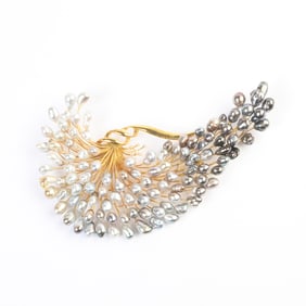 Cultured Pearl, Diamond, 18k Yellow Gold Pendant Brooch