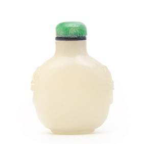 A Chinese Carved Nephrite Jade Snuff Bottle