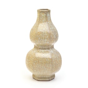 Chinese Guan-Type Double-Gourd Vase