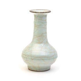 Chinese Guan-Type Bottle Vase