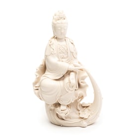 A Chinese Blanc de Chine Porcelain Figure of Guanyin