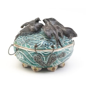 Chinese Famille Rose Porcelain Octagonal Box and Cover