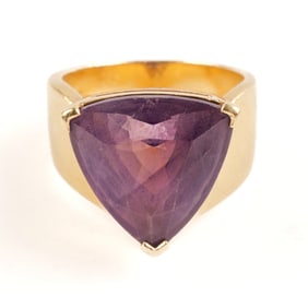 Amethyst, 18k Yellow Gold Ring.