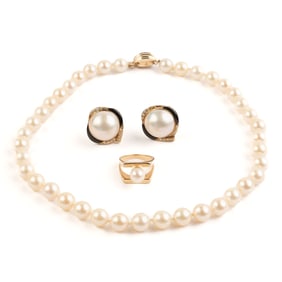 Cultured Pearl, Diamond, Onyx, Yellow Gold Suite.