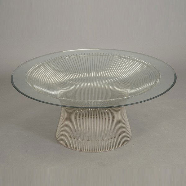 Warren Platner Round Coffee Table: Warren Platner Round Coffee Table. Manufactured by Knoll. Dimensions: 18 inches in height, 36 inches in diameter.