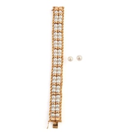 Cultured Pearl, 14k Yellow Gold Jewelry Suite.