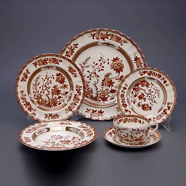 Spode England Service in the Indian Tree Pattern:: Spode England Partial Dinner Service in the Indian Tree Pattern: four dinner plates; four bowls; five salad plates; three bread plates; three cups and four saucers (23)