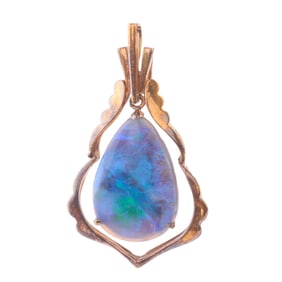 Opal, 14k Yellow Gold Pendant.