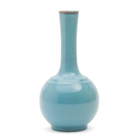 Chinese Monochrome Crackled Glazed Bottle Vase