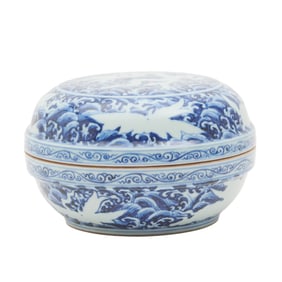 Chinese Blue and White Porcelain Box with Cover.