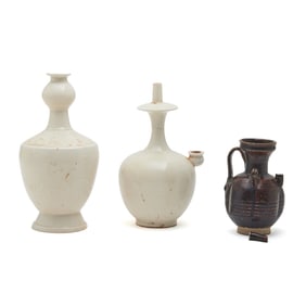 Three Chinese Porcelain Ewers and Vase