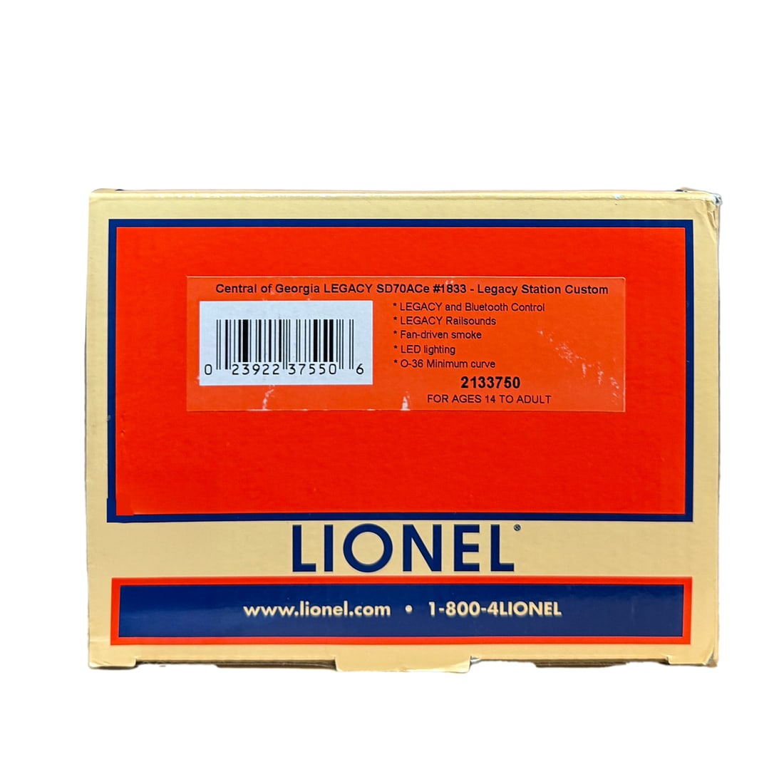 Lionel 2133750 Diesel SD70 Locomotive: Lionel 2133750 Diesel SD70 Locomotive. Condition: Very light wear, mainly to corners.