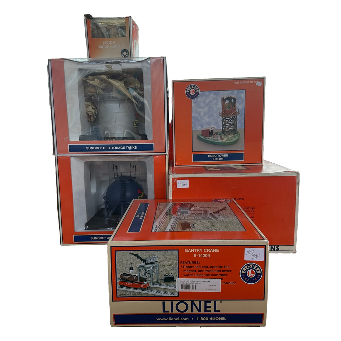Collection of Assorted Lionel Accessories. (1 of 1)