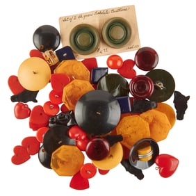 Large Collection of Miscellaneous Bakelite Items