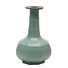 Chinese Guan Type Octagonal Vase