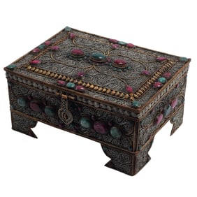 Mughal Style Silver Wire Filigree Box Encrusted with Emerald and Ruby