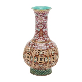 Chinese Famille Rose Porcelain Reticulated Lotus Vase